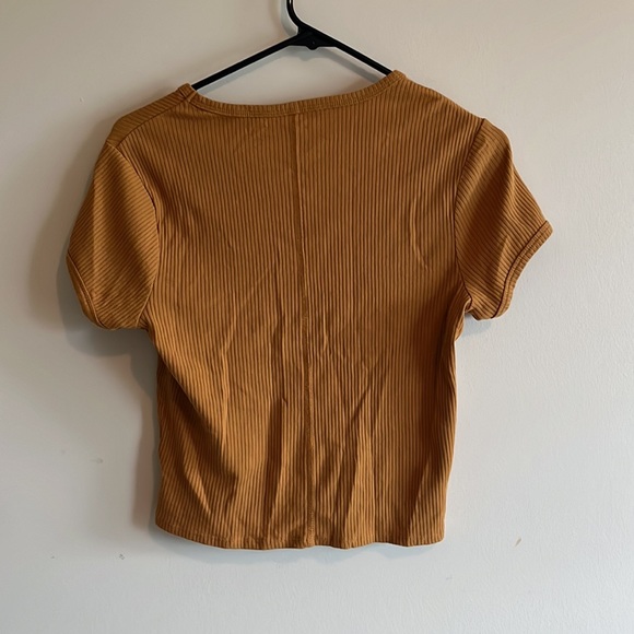 Mustard colored Arizona crop top - Picture 3 of 3